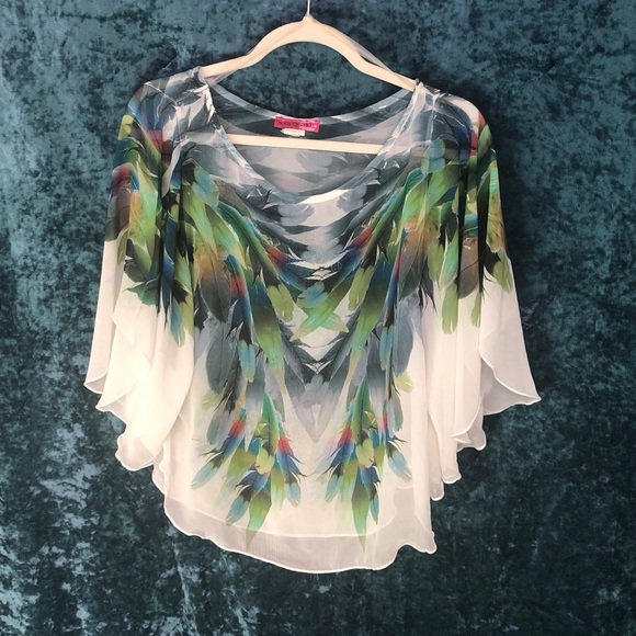 Body Central Feather Flowy Top Size Medium - Picture 1 of 4